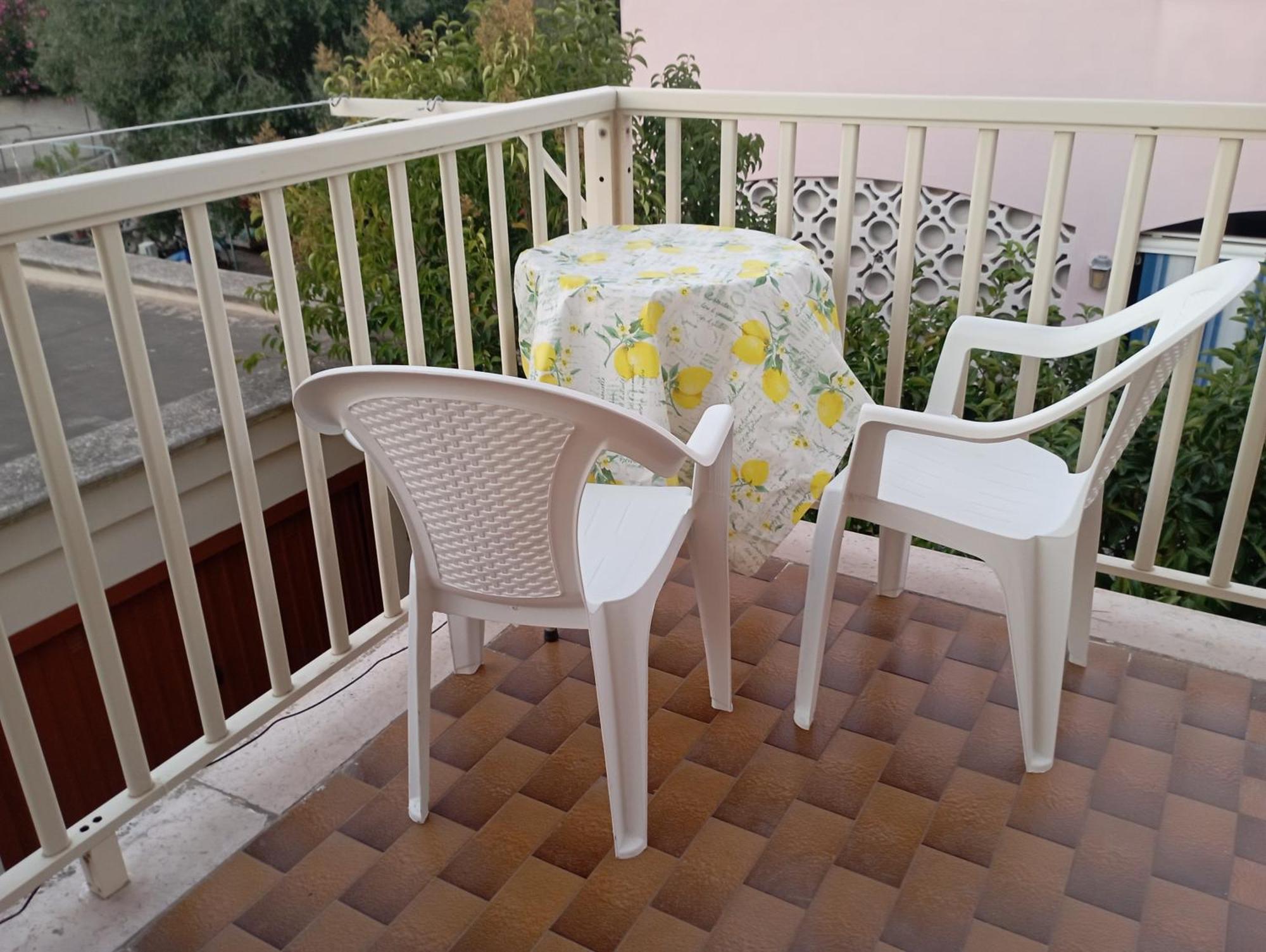 Casa Vacanze Il Carrubo Leporano Exterior foto
